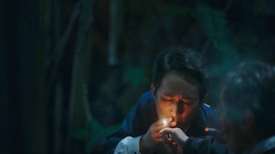 「災 劇場版」より、じろう（シソンヌ）演じる岸文也