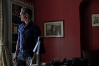 ドラマ「ナイト・マネジャー」シーズン2 場面写真