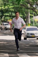 ドラマ「ナイト・マネジャー」シーズン2 場面写真