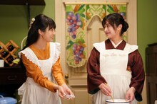 連続ドラマW-30「ながたんと青と -いちかの料理帖-2」場面写真。左から恒松祐里演じる川島頌子、門脇麦演じる桑乃木いち日
