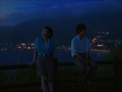 「旅と日々」場面写真。ありま展望台で撮影されたシーン