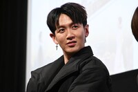 クー・チェンドン（柯震東）