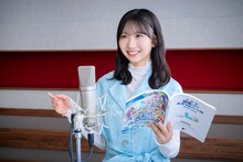 「劇場版 転生したらスライムだった件 蒼海の涙編」のアフレコに挑む藤嶌果歩（日向坂46）