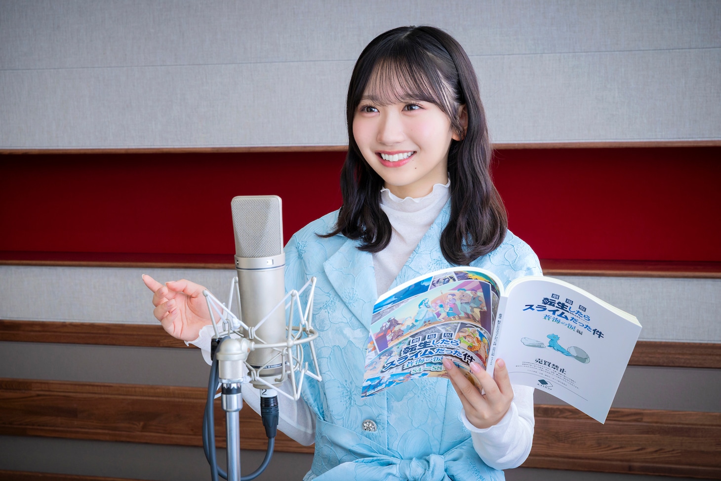 「劇場版 転生したらスライムだった件 蒼海の涙編」のアフレコに挑む藤嶌果歩（日向坂46）