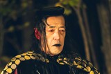 嶋田久作演じる烏水