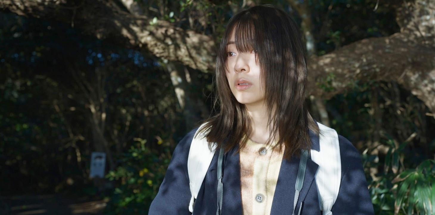 小島梨里杏演じる凛