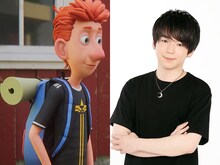 思春期の真っ只中にいる少年イェンス（左）に声を当てる福原かつみ（右）