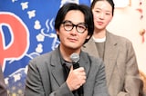 ドラマ「探偵さん、リュック開いてますよ」で主人公・一ノ瀬洋輔を演じる松田龍平