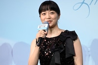 映画「架空の犬と嘘をつく猫」初日舞台挨拶に登壇した深川麻衣