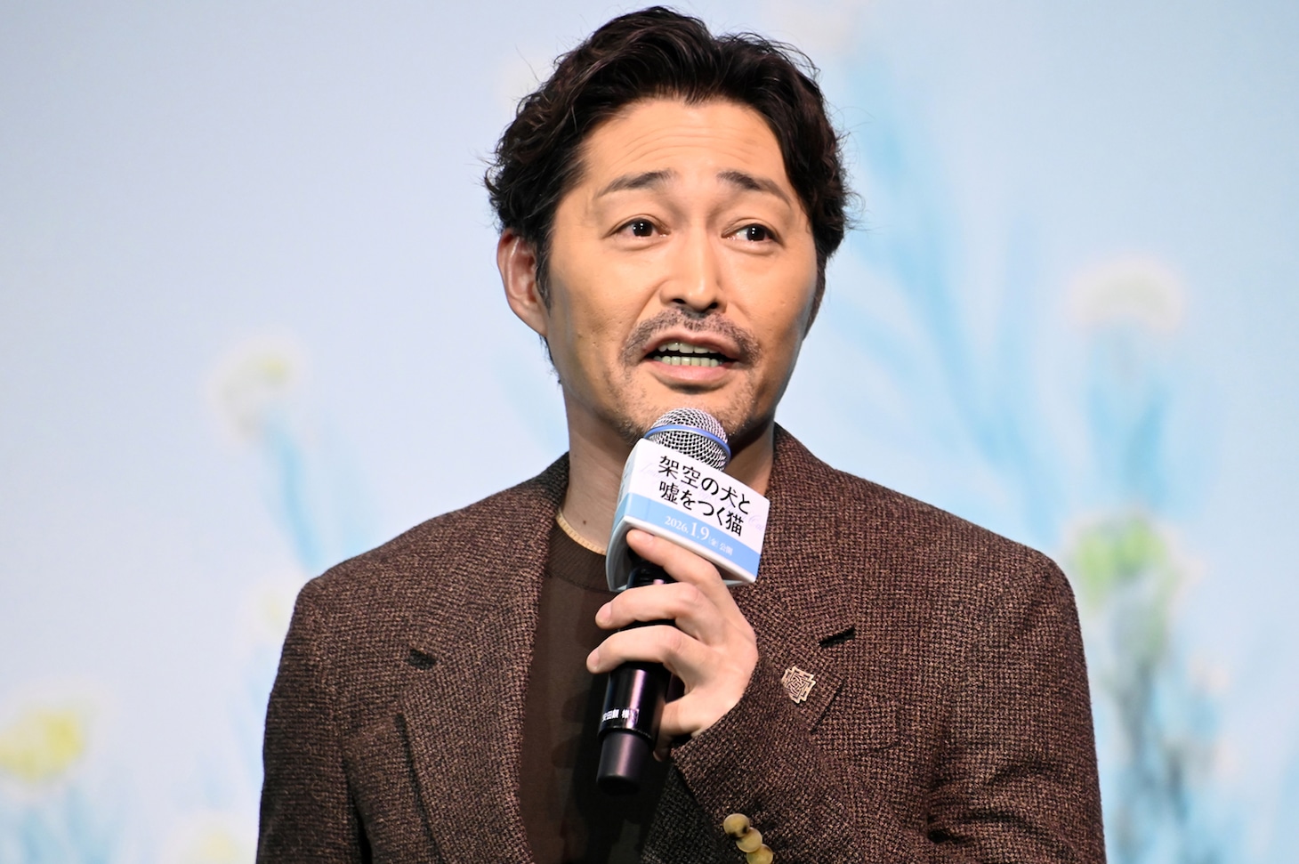 映画「架空の犬と嘘をつく猫」初日舞台挨拶に登壇した安田顕