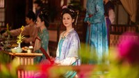 中国ドラマ「国色芳華（こくしょくほうか）～牡丹の花咲く都で～」より、ヤン・ズー（楊紫）演じる何惟芳（かいほう） ©︎2025 China Huace Film And TV Co.Ltd