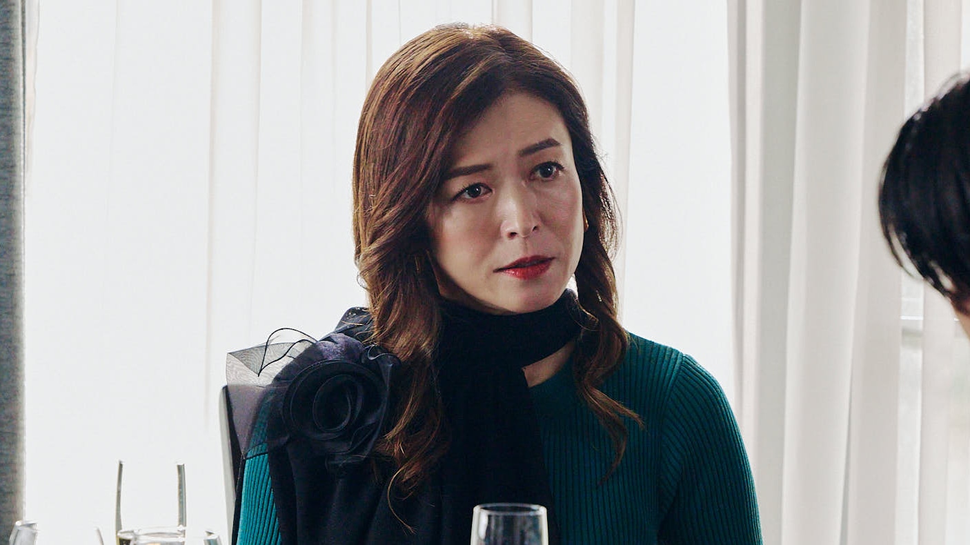 「The Boy Next World ～並行世界の恋人～」場面写真。横山めぐみ演じる鴻上羅奈