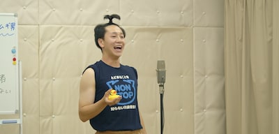 「お笑えない芸人」場面写真