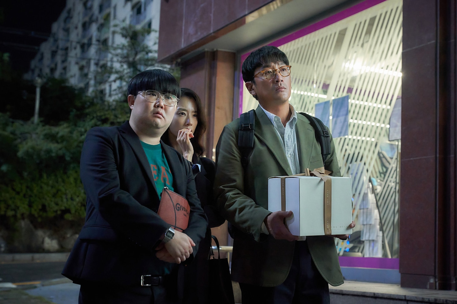 「ロビー！ 4000億円を懸けた仁義なき18ホール」新場面写真