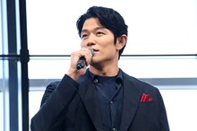 日曜劇場「リブート」制作発表会見に出席した鈴木亮平