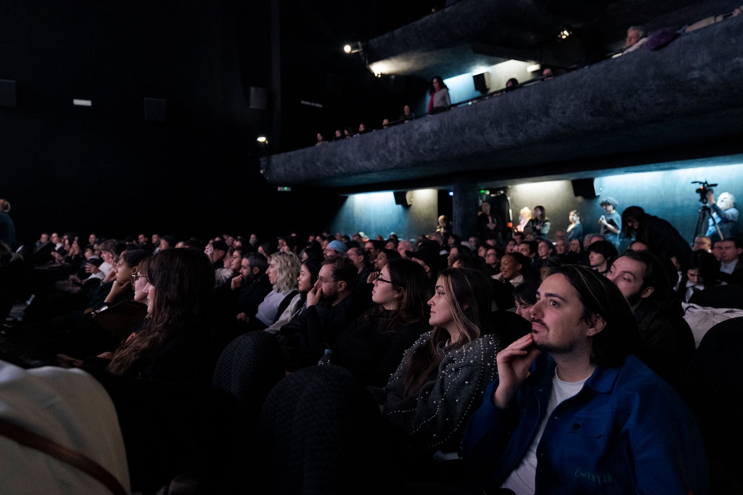 フランス・パリで開催された「恋愛裁判」プレミア上映イベントの様子