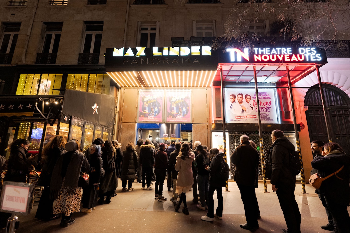 フランス・パリでの「恋愛裁判」プレミア上映イベントに駆け付けた観客たち