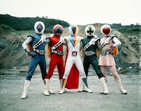 ジャッカー電撃隊。左からダイヤジャック、スペードエース、ビッグワン、クローバーキング、ハートクイン ©石森プロ・東映