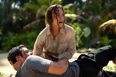 「HELP/復讐島」場面写真