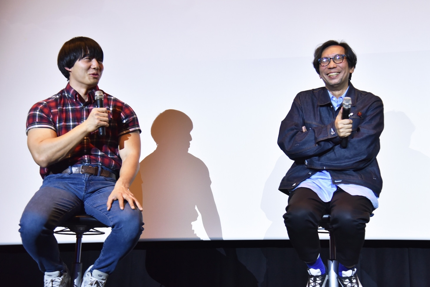 左から青木マッチョ、行定勲