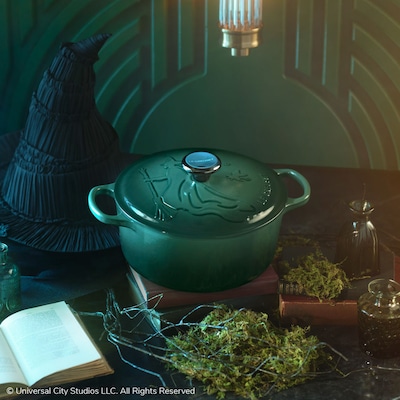 シグニチャー ココット・ロンド 24cm エルファバレリーフアーティチョーク（税込5万5000円）