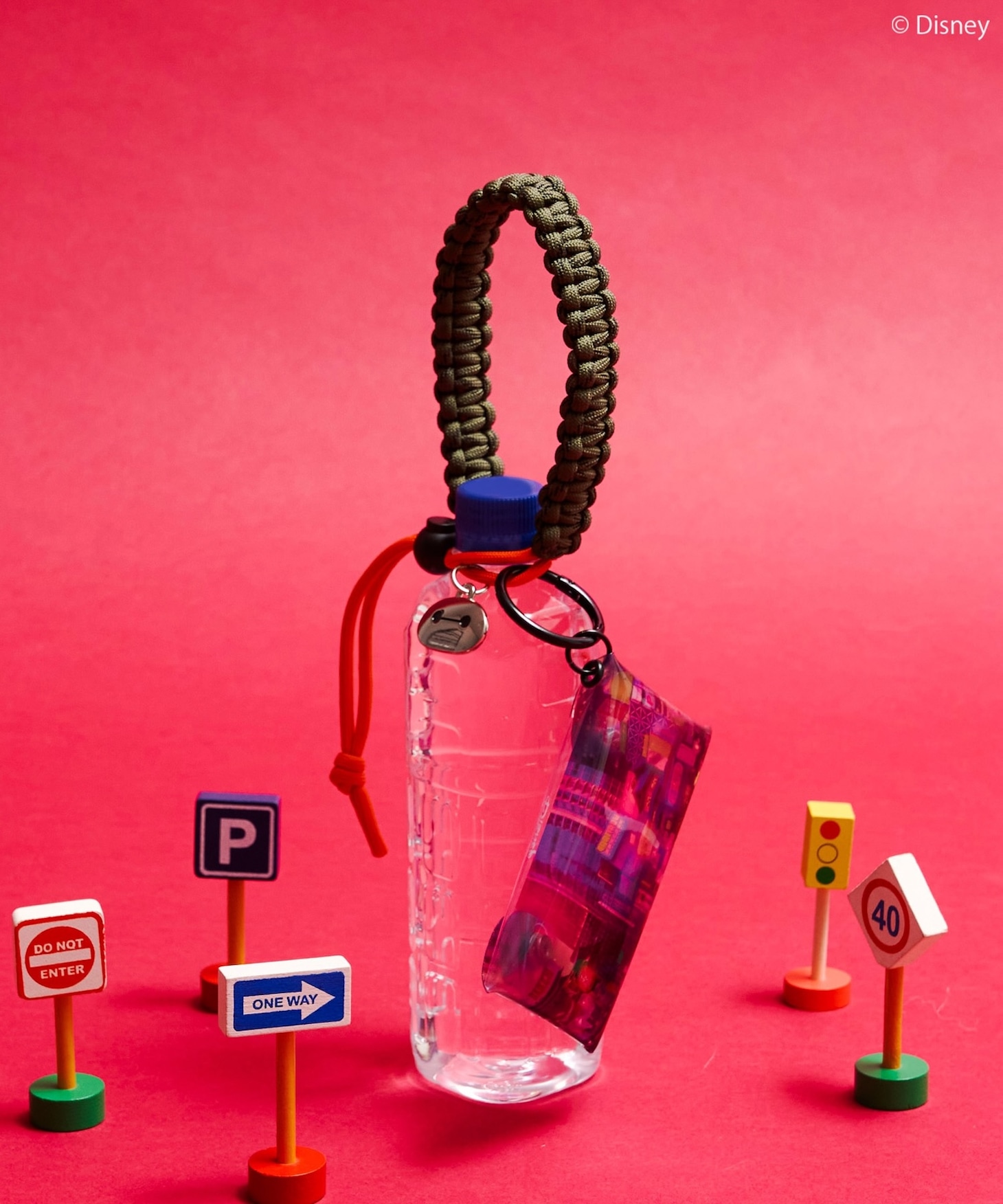 「ベイマックス」2Wayポーチ付きストラップ（税込2990円）