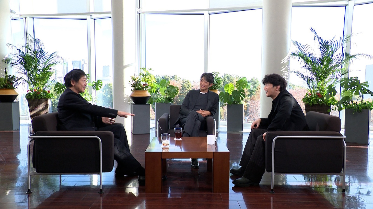 「ボクらの時代」1月25日放送回の様子。左から大森南朋、反町隆史、津田健次郎