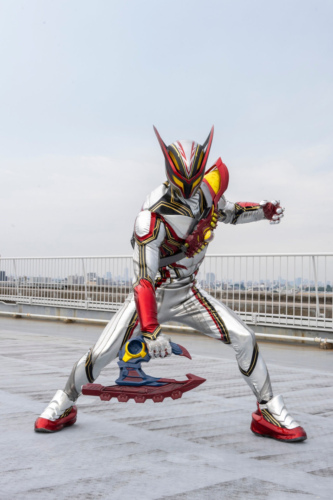 仮面ライダーゼッツ」玉城裕規、小柳心、平川結月がCODEのエージェント