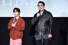左から鈴木福、宇梶剛士