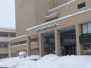 映画「#拡散」富山・上市町イベント当日の雪が積もった会場