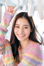 新木優子と小旅行しているような気分に、すべて私服コーデのカレンダー発売