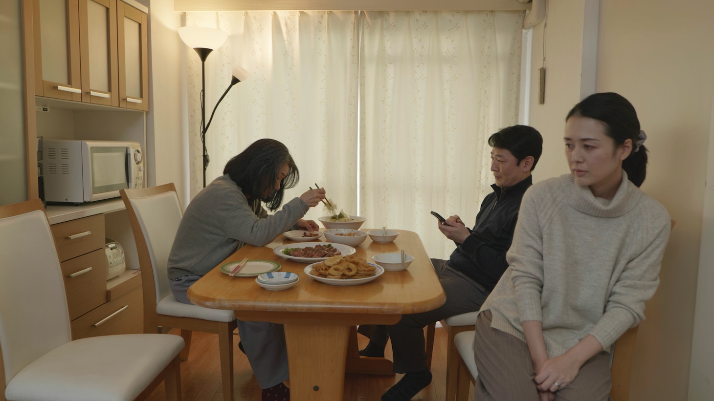 「DEAD OR ZOMBIE」場面写真