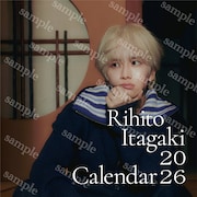 「Rihito Itagaki Calendar 2026.4-2027.3」購入者特典のオリジナルスクエアステッカー（イベント会場）