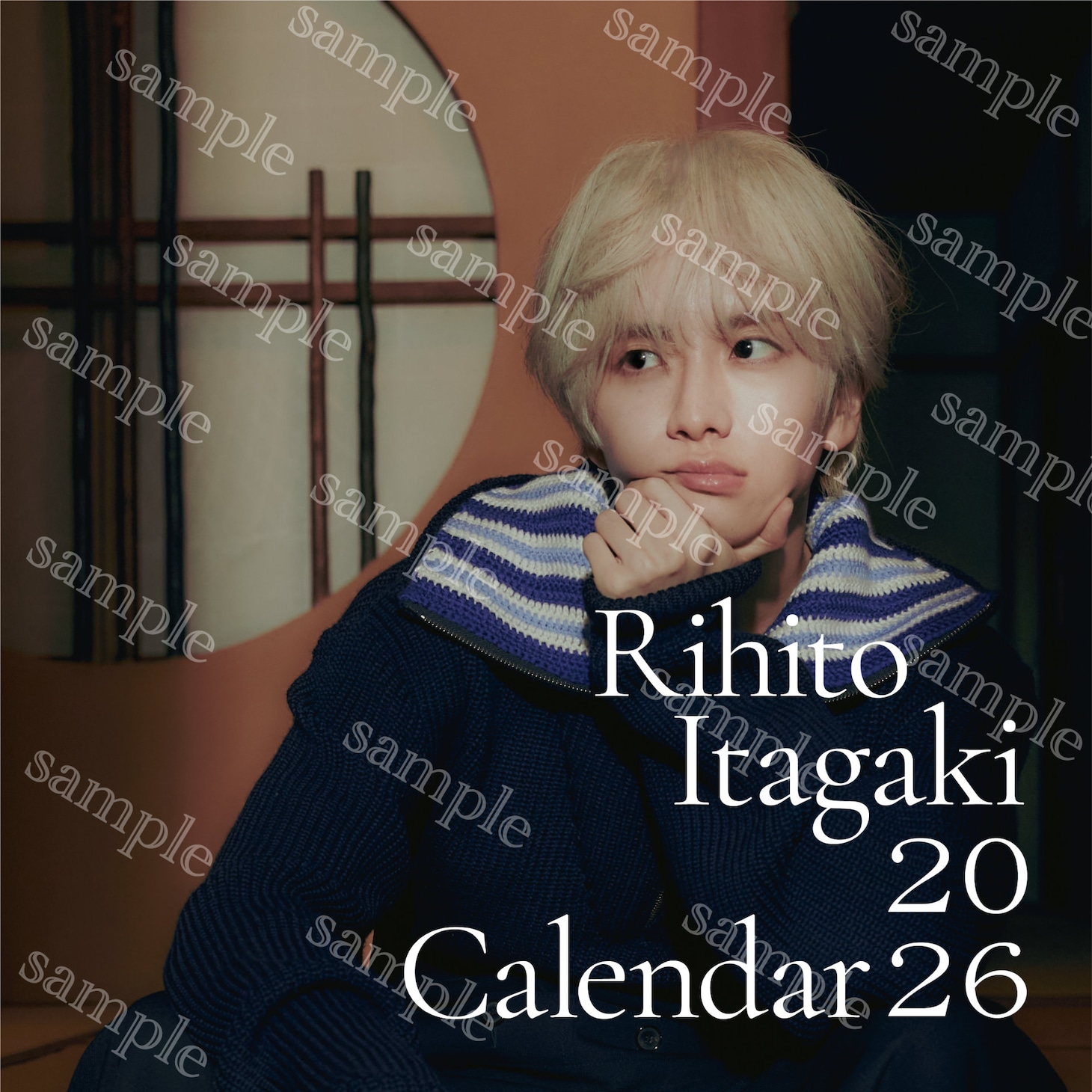 「Rihito Itagaki Calendar 2026.4-2027.3」購入者特典のオリジナルスクエアステッカー（イベント会場）