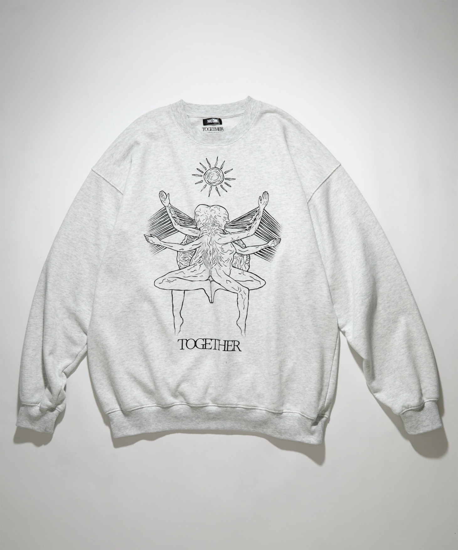 「トゥギャザー」スウェット（M / L / XL 税込14300円）