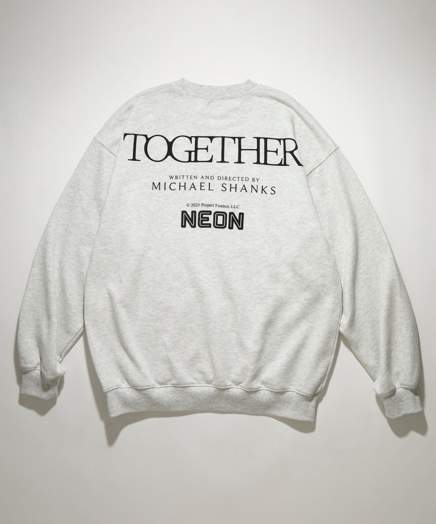 「トゥギャザー」スウェット（M / L / XL 税込14300円）