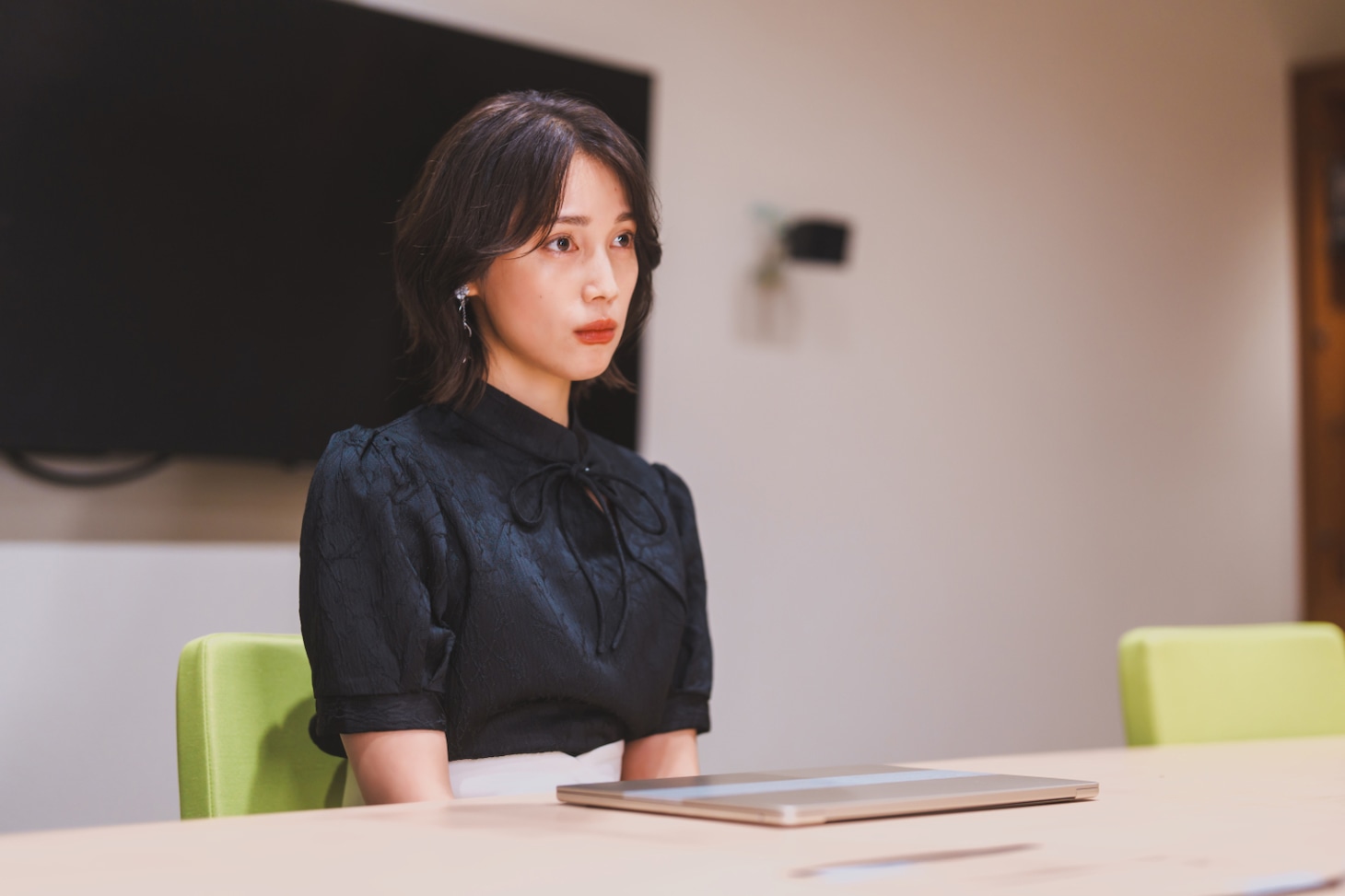 「チェイサーゲームW 水魚の交わり」場面写真