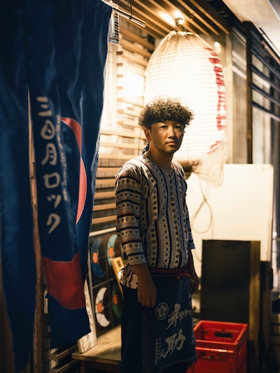 三日月ロック店長役の土佐和成