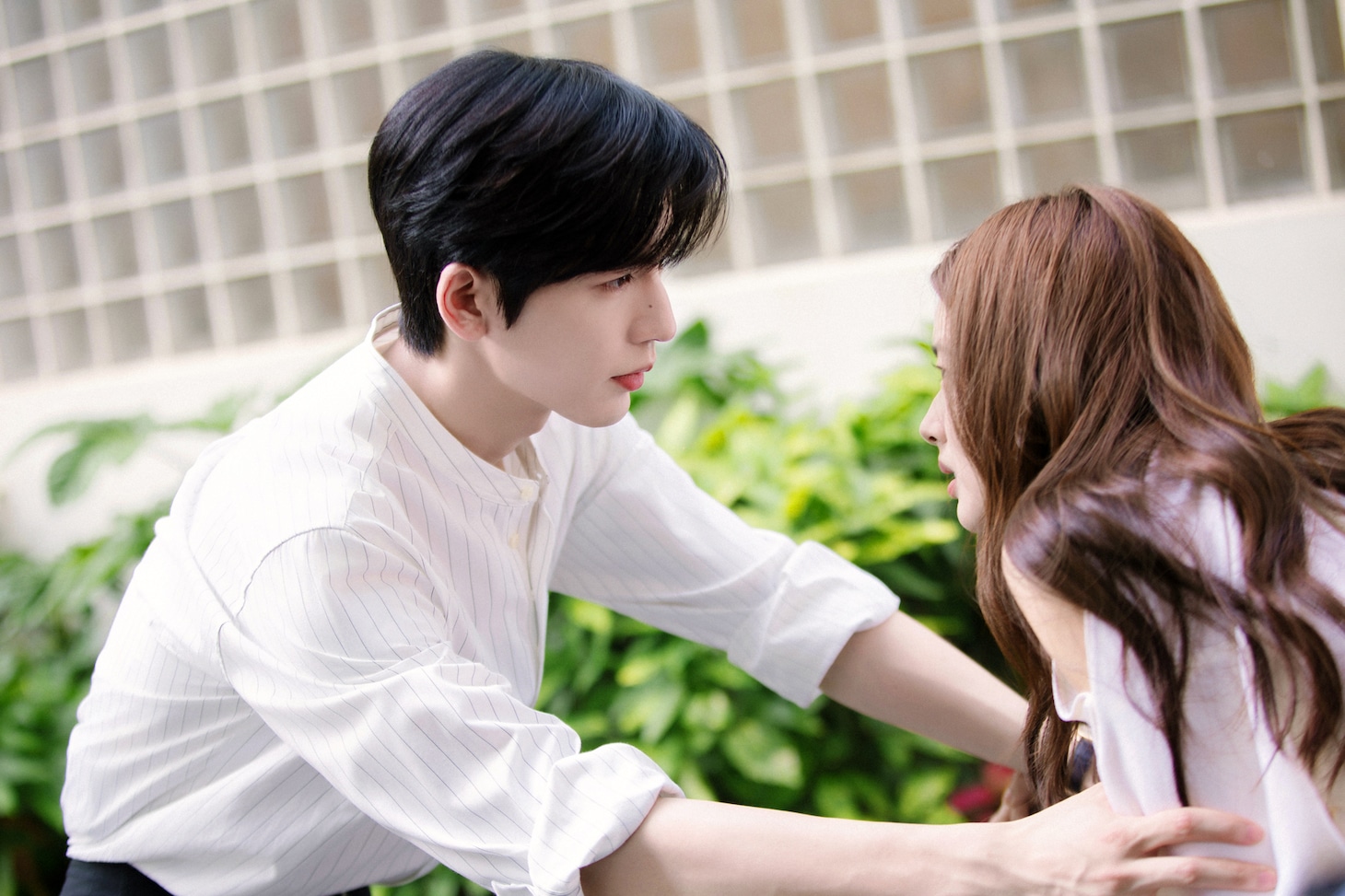 左からジャン・リンホー（張凌赫）演じるホー・スーイエ、シュー・ルオハン（徐若晗）演じるシェン・シーファン