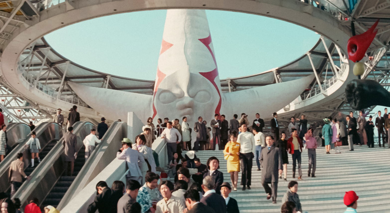 1970年大阪万博の熱狂を追体験、ジュディ・オング主演「万博追跡」2K