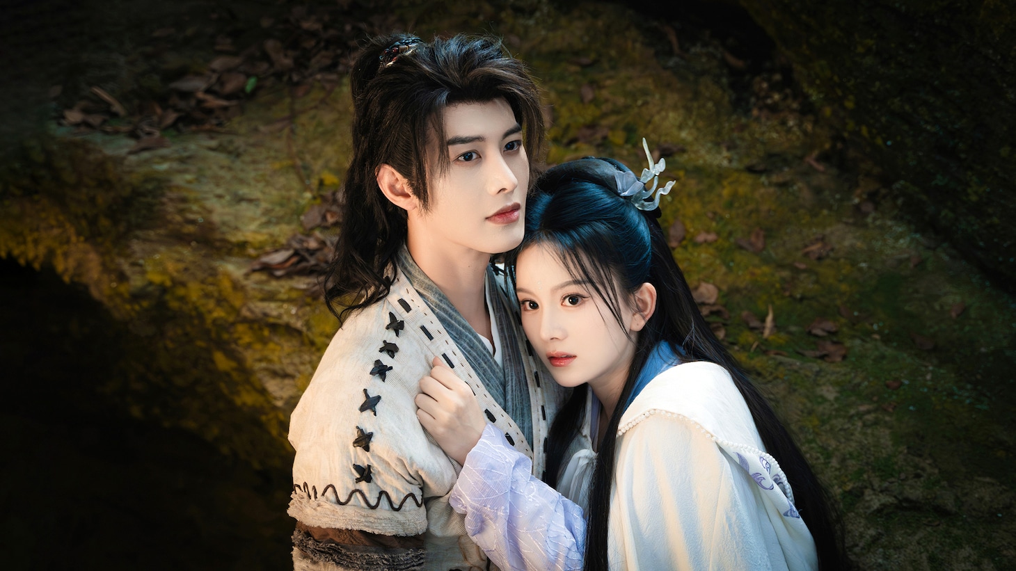 中国ドラマ「転生女神～三界を超える真実の愛～」（原題「三嫁魔君」）より、左からホー・ジェンチー（何健麒）演じる阿九 / 江景淮、マー・チウユエン（馬秋元）演じる江稚玉