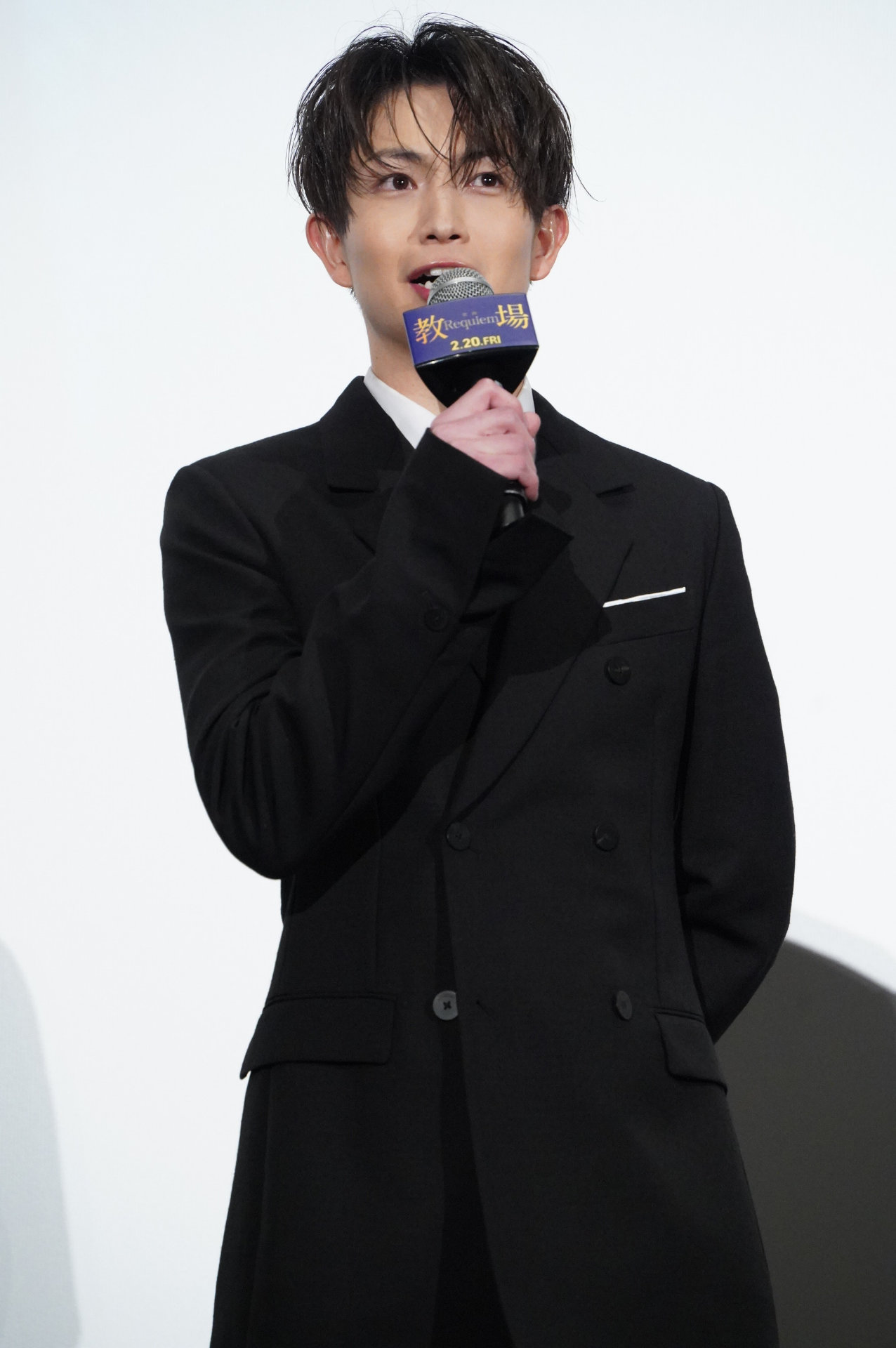 「教場 Requiem」完成披露舞台挨拶に登壇した綱啓永