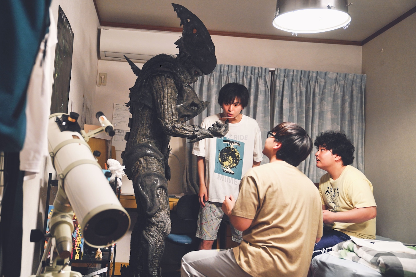 「ハローマイフレンド」場面写真