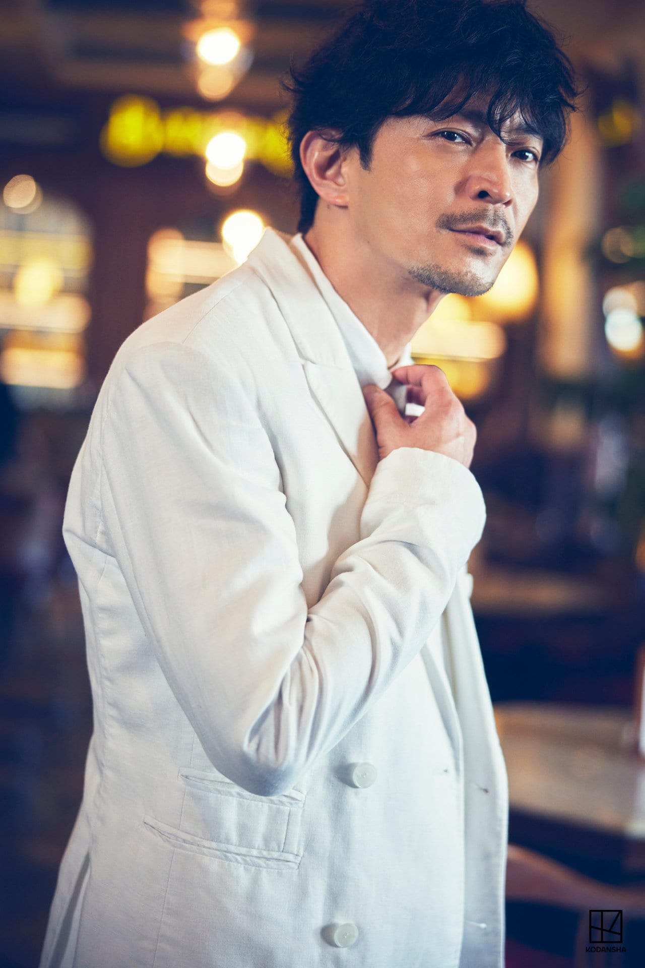 津田健次郎の声優30周年を記念したフォトブックが3月発売、撮影はジャカルタ＆東京で