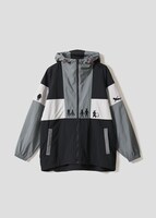 ウルトラ怪獣｜フード切替ブルゾン（税込1万3000円）©TSUBURAYA PROD.