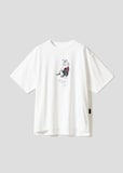 大作に挑戦（drawn by ヒグチユウコ）｜ビッグシルエットTシャツ（税込4500円）©TSUBURAYA PROD. ©yuko higuchi