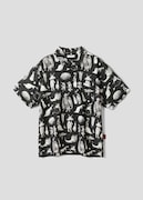 ウルトラQ（drawn by ヒグチユウコ）｜ビッグシルエット半袖シャツ（税込6900円）©TSUBURAYA PROD. ©yuko higuchi