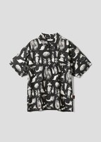 ウルトラQ（drawn by ヒグチユウコ）｜ビッグシルエット半袖シャツ（税込6900円）©TSUBURAYA PROD. ©yuko higuchi