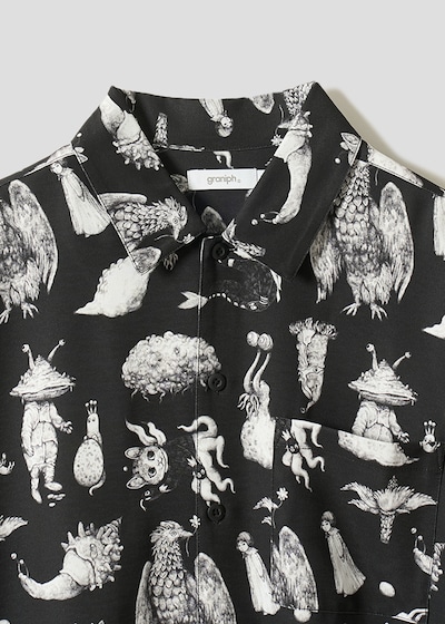 ウルトラQ（drawn by ヒグチユウコ）｜ビッグシルエット半袖シャツ（税込6900円）©TSUBURAYA PROD. ©yuko higuchi