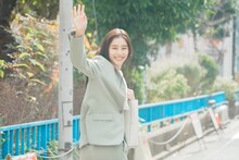 映画「ほどなく、お別れです」新木優子演じる漆原遥役